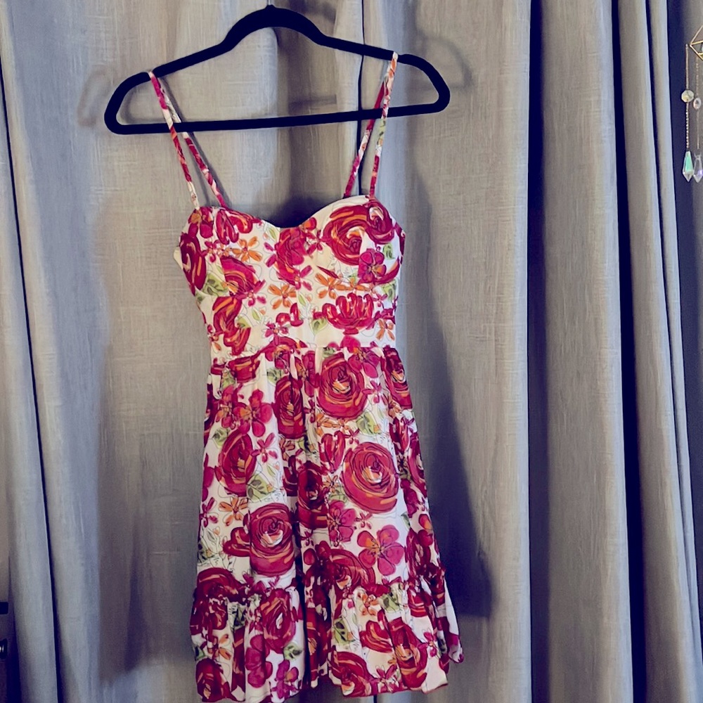 Forever 21 Floral Sundress w/sweetheart neckline, size small, flawless condition